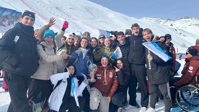 Lycée Faÿs Aurélie Richard Globe de Cristal.jpg